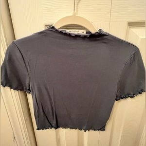 ANTISTAR CROP TOP